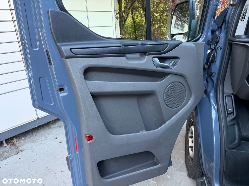 Ford Transit Custom - 19