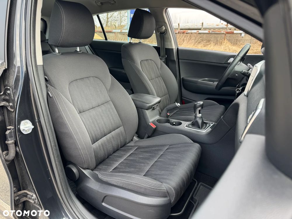 Kia Sportage 1.6 GDI 2WD VISION - 25