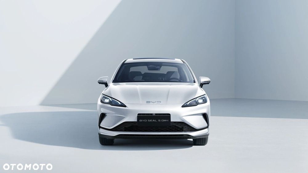 BYD Seal 5 - 2