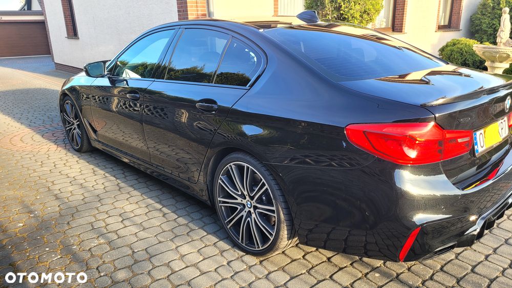 BMW Seria 5 M550i xDrive - 8