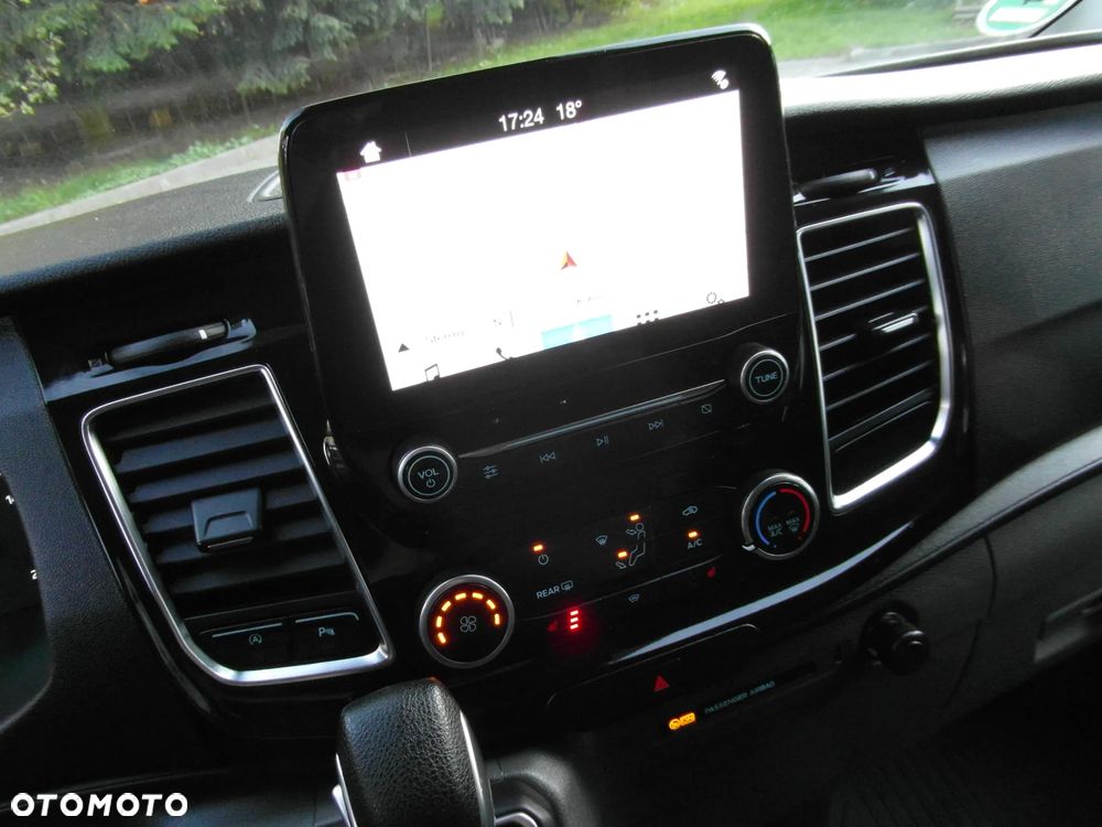 Ford TRANSIT CUSTOM SPORT - 27