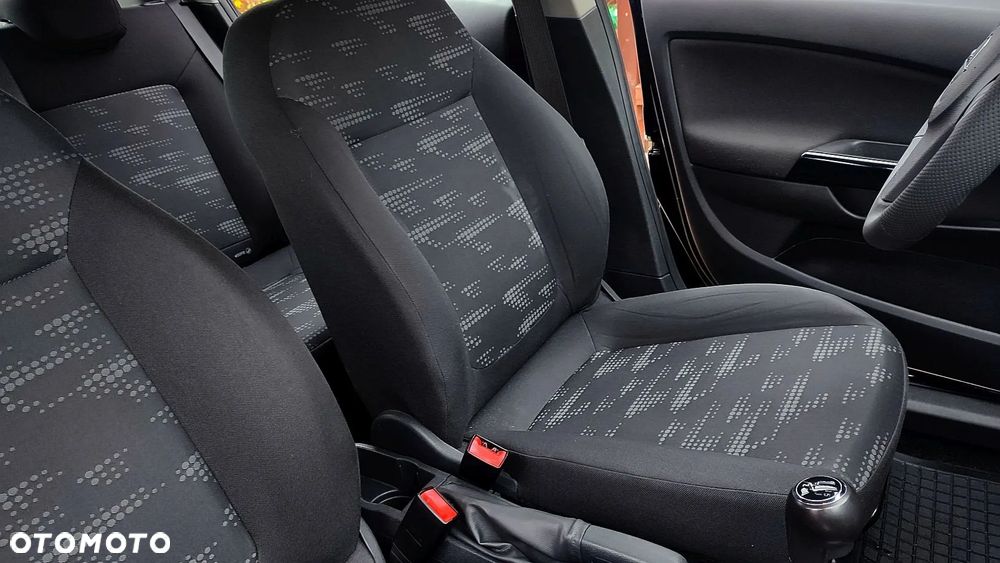 Opel Corsa 1.2 16V Enjoy - 8