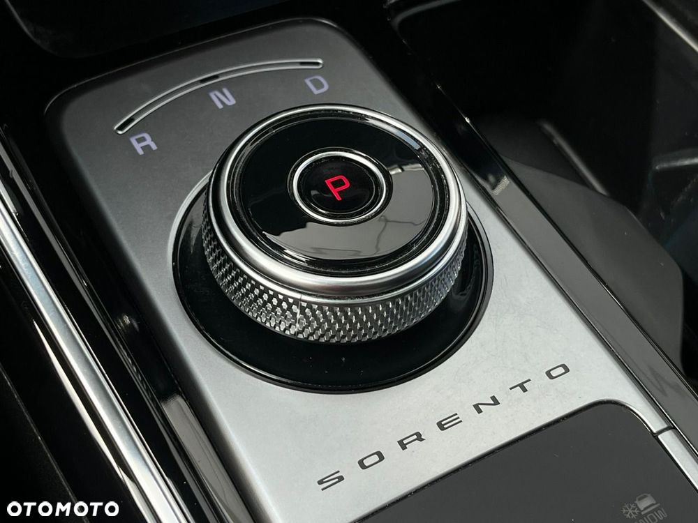 Kia Sorento - 26