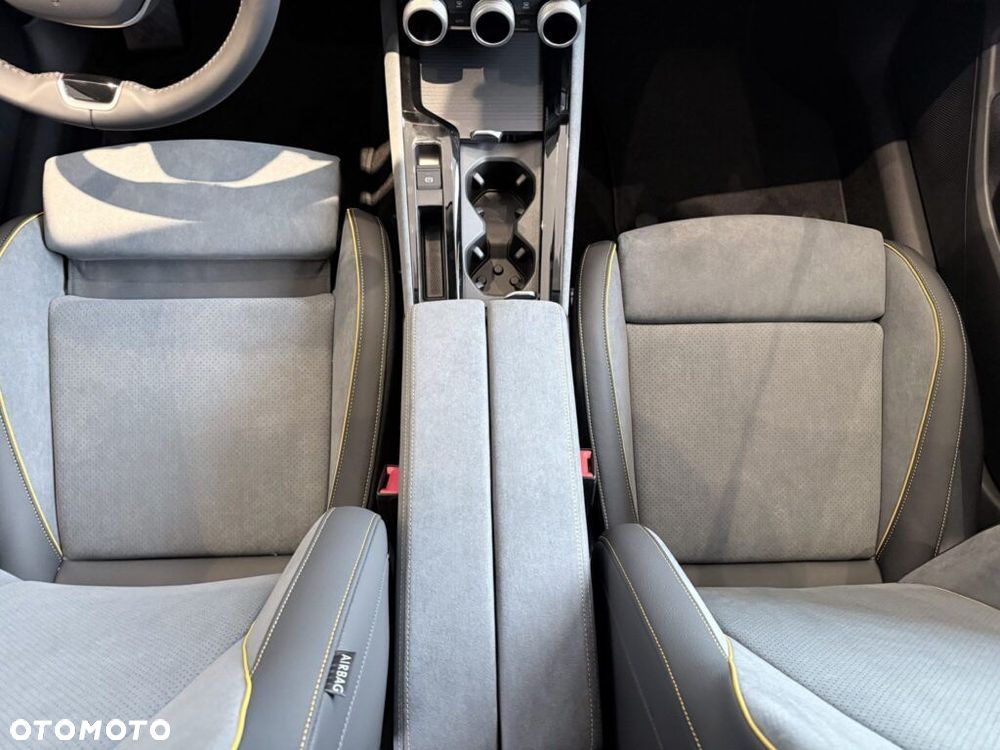 Skoda Superb 2.0 TDI SCR Edition 130 DSG - 21