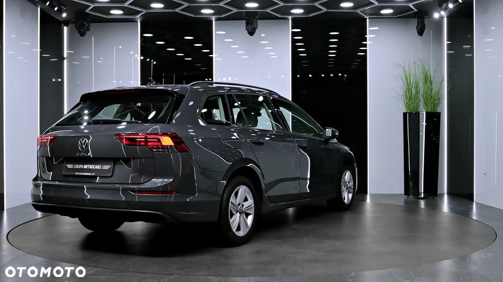 Volkswagen Golf Variant - 8