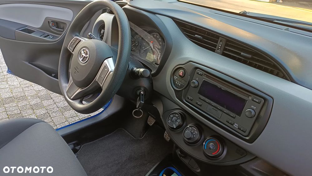Toyota Yaris 1.0 Active - 8