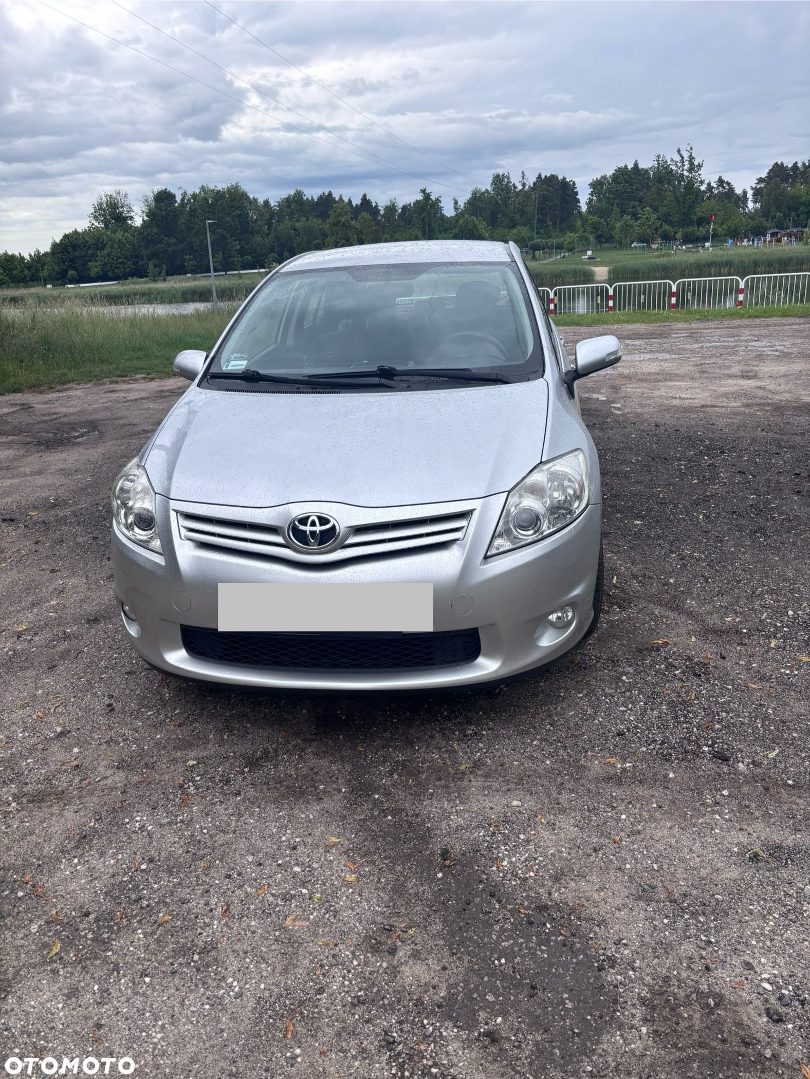 Toyota Auris 1.6 Luna - 1