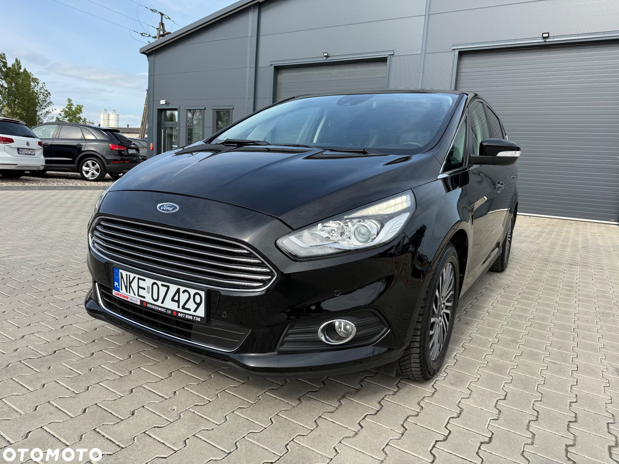 Ford S-Max 2.0 EcoBlue Titanium - 19