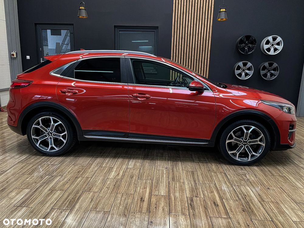 Kia XCeed 1.6 CRDi SCR L Business Line DCT - 7