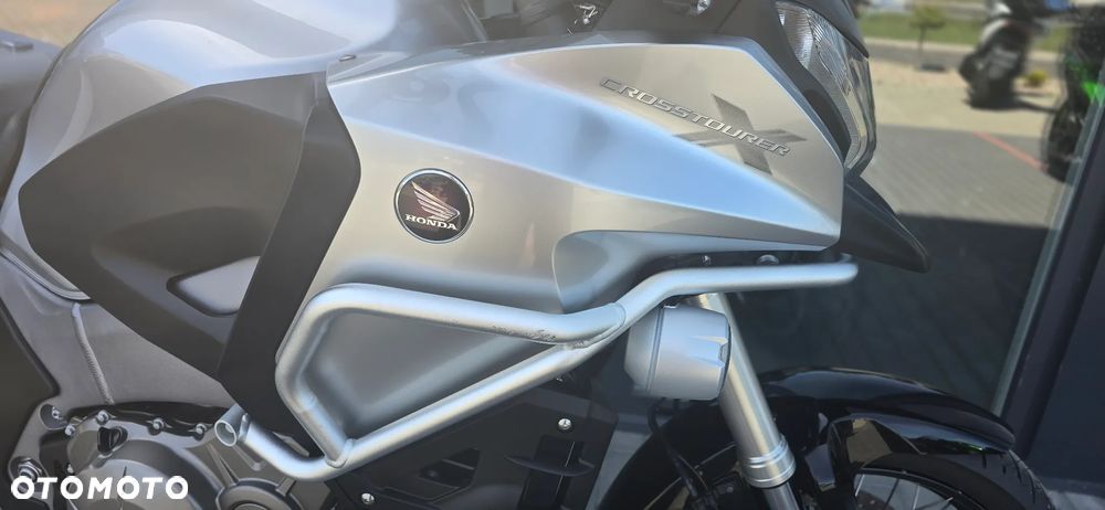 Honda VFR - 10