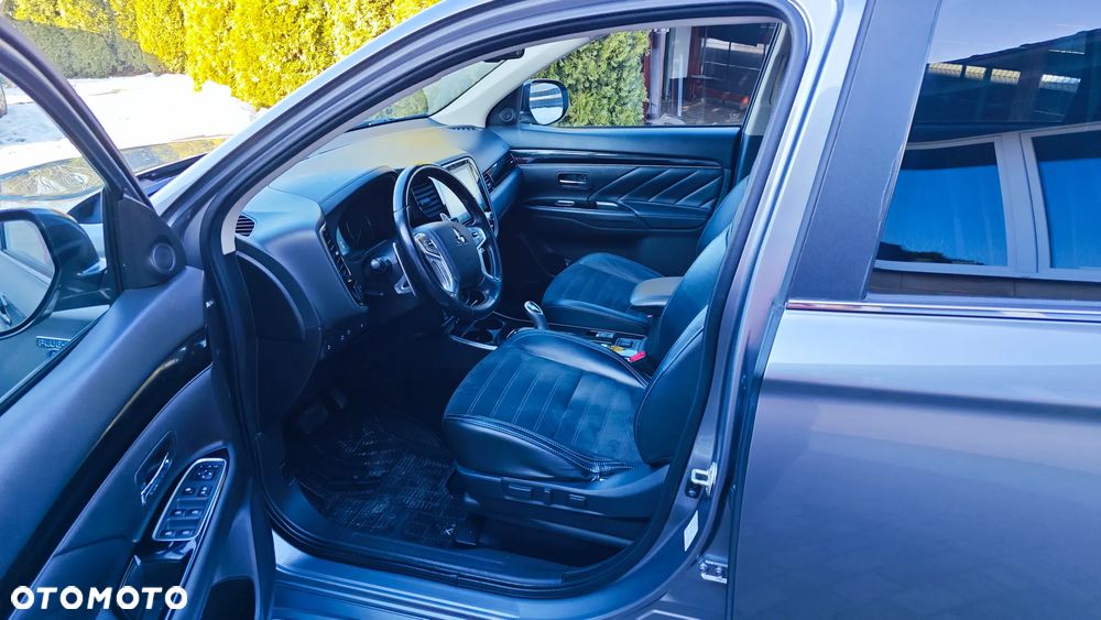 Mitsubishi Outlander Instyle - 3