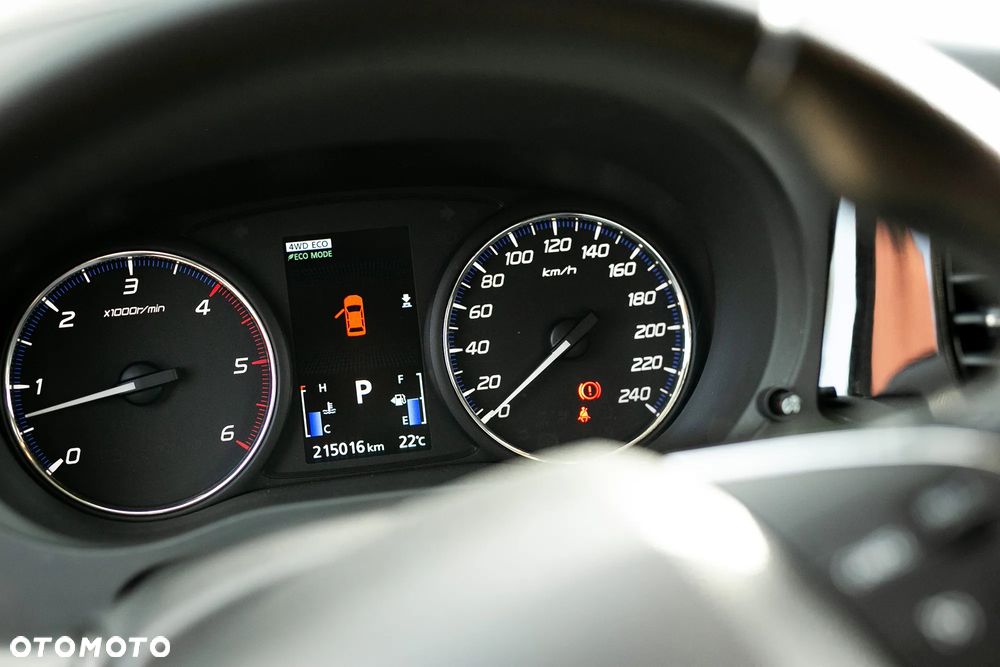 Mitsubishi Outlander 2.2 DID Intense + 4WD - 10