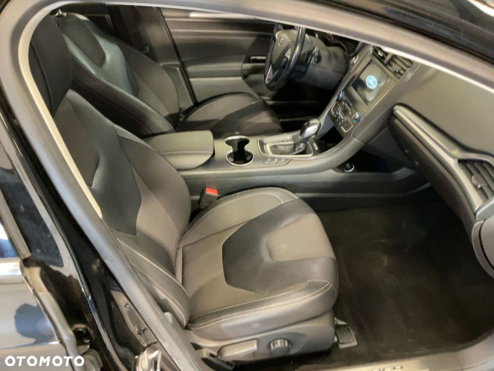 Ford Mondeo 2.0 TDCi Titanium PowerShift - 9