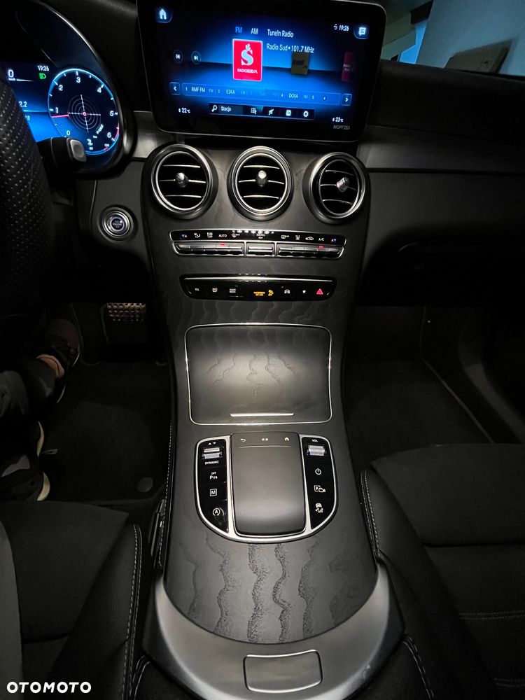 Mercedes-Benz GLC 300 d 4Matic 9G-TRONIC AMG Line Plus - 15