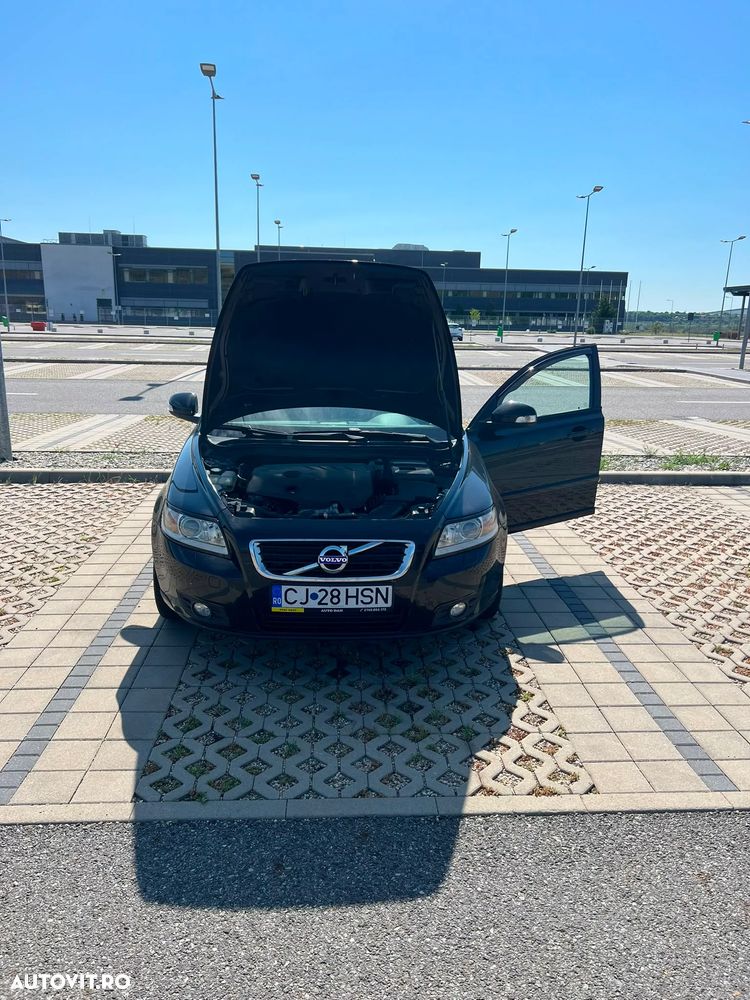 Volvo V50 DPF D2 Momentum - 1