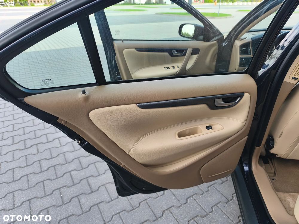 Volvo S60 2.4 Summum - 33