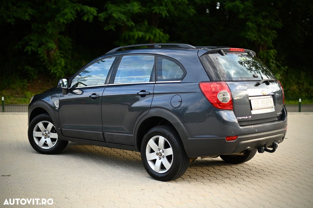 Chevrolet Captiva 2.0 4WD 7 Sitzer Automatik LT Exclusive - 4