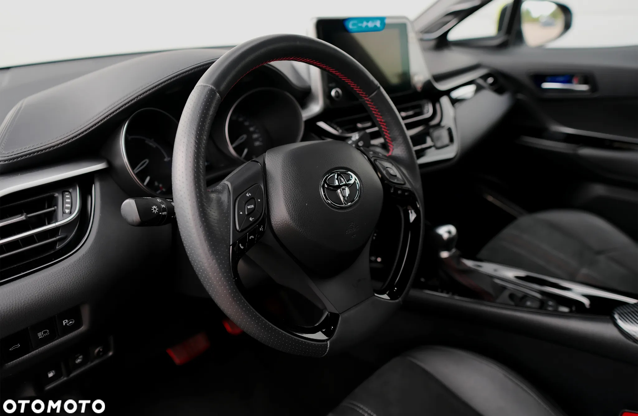 Toyota C-HR 2.0 Hybrid GR Sport - 24