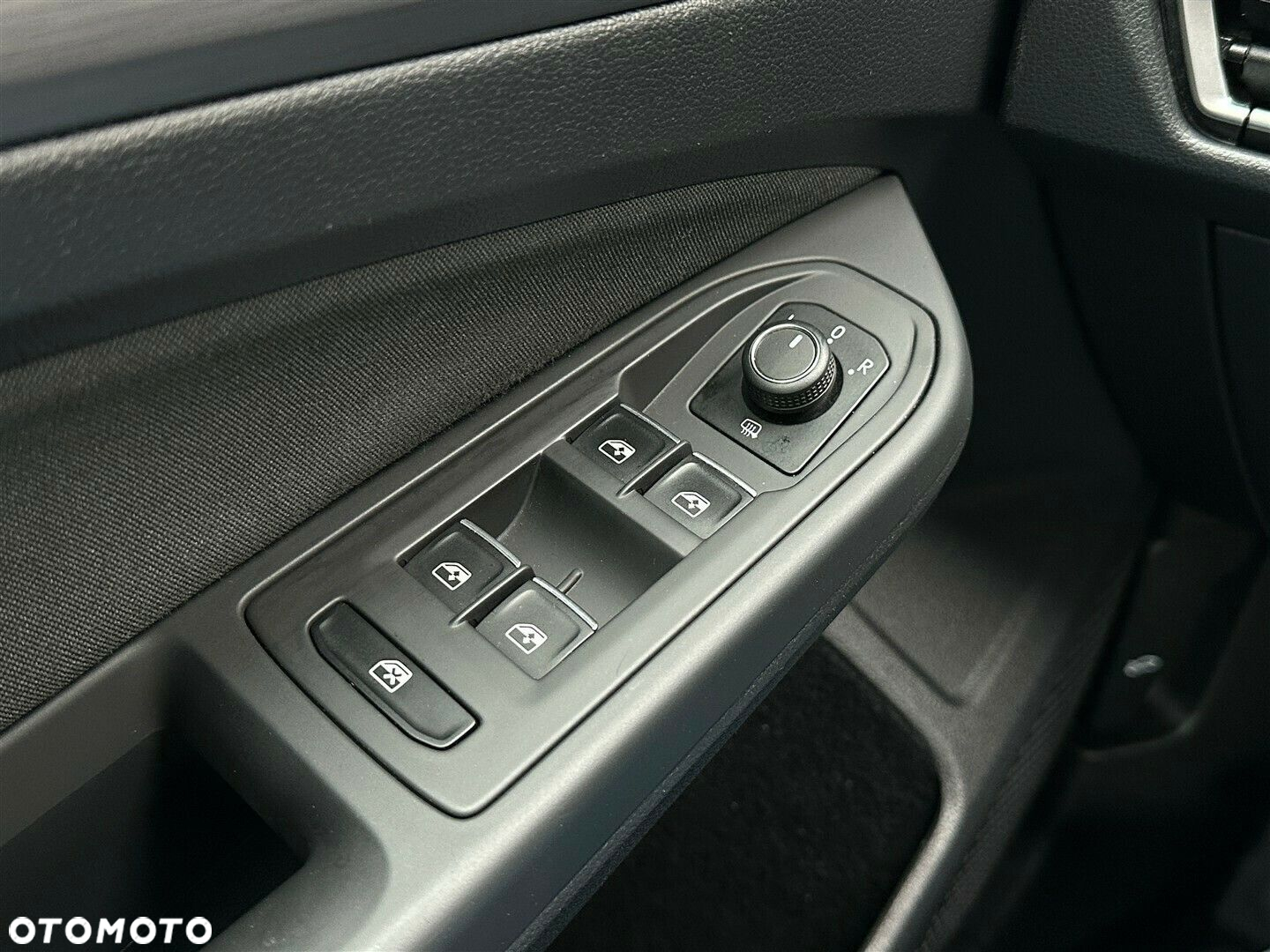 Volkswagen Golf - 15