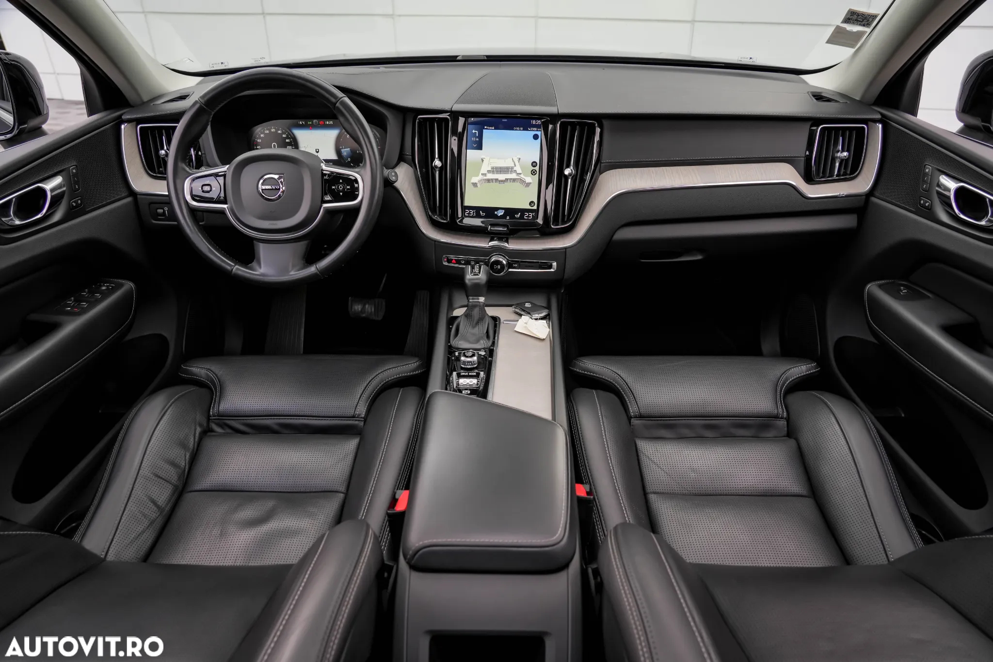 Volvo XC 60 D5 AWD Geartronic Inscription - 10
