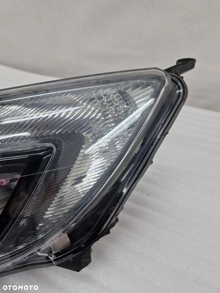 OPEL ASTRA J IV 08-12 LEWA ZWYKŁA CZARNA LAMPA PRZEDNIA PRZÓD , NR 13297722 , NR AUKCJI LL388 - 6