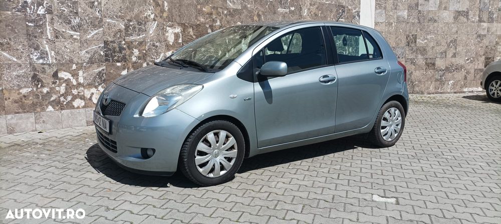 Toyota Yaris 1.4 D-4D Aut Sol - 11