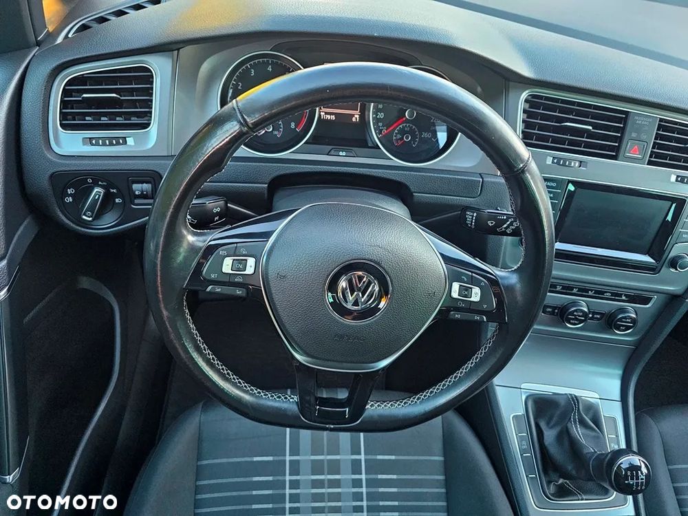 Volkswagen Golf 1.4 TSI BlueMotion Technology Lounge - 25