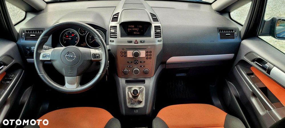 Opel Zafira 1.9 CDTI Essentia - 16
