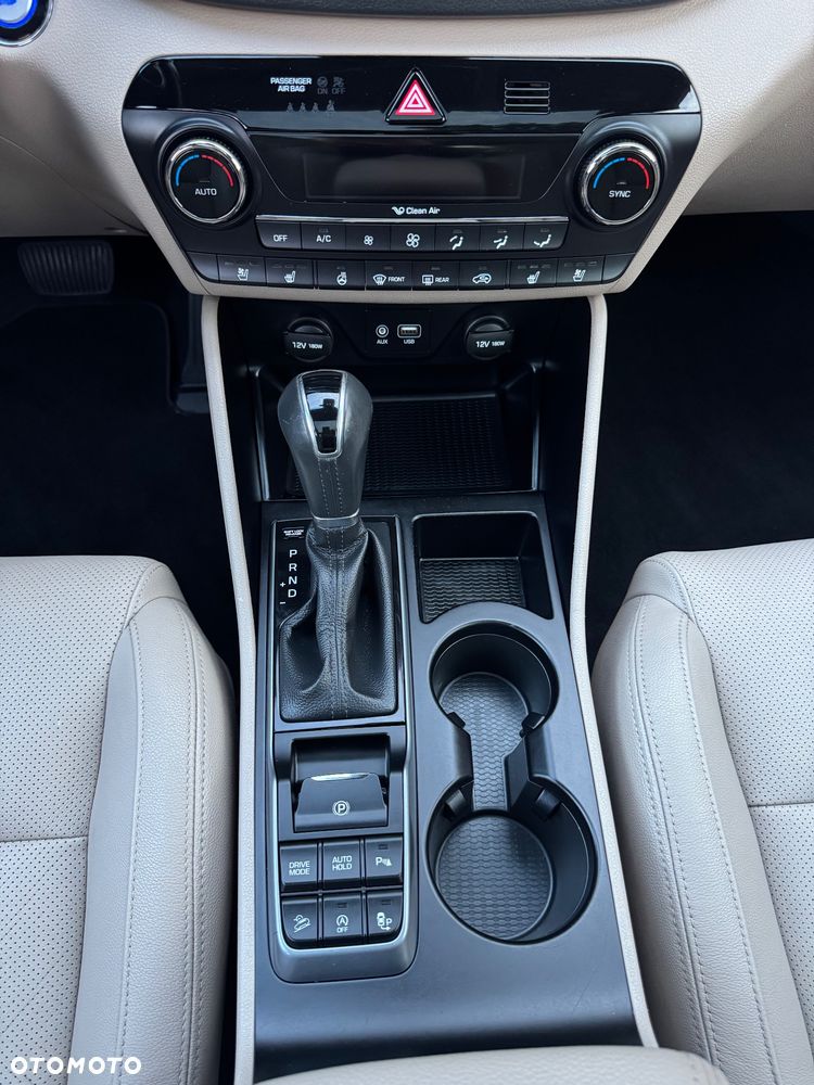 Hyundai Tucson - 25