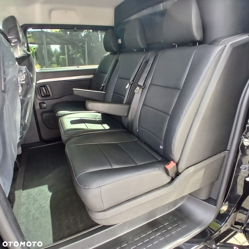Opel Vivaro - 8