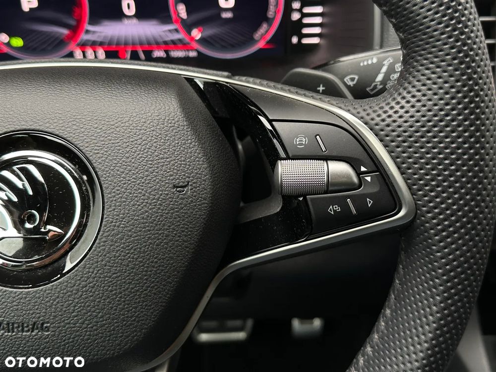 Skoda Karoq 1.5 TSI ACT Sportline DSG - 19