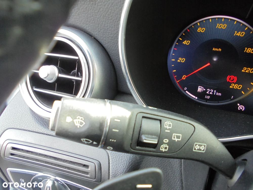 Mercedes-Benz GLC 300 de 4Matic 9G-TRONIC - 29