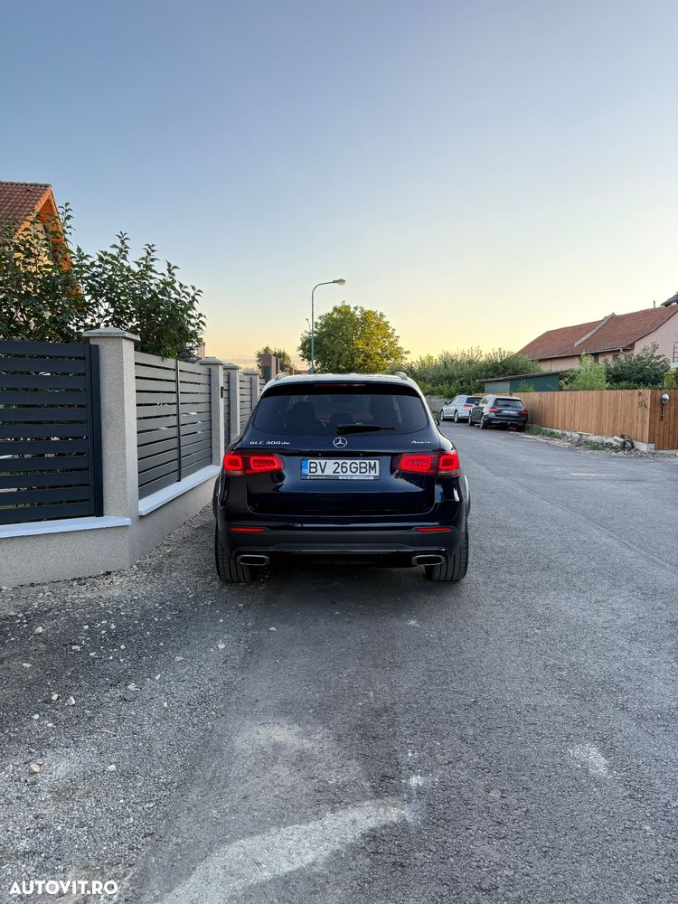 Mercedes-Benz GLC 300 de 4Matic 9G-TRONIC AMG Line Plus - 4