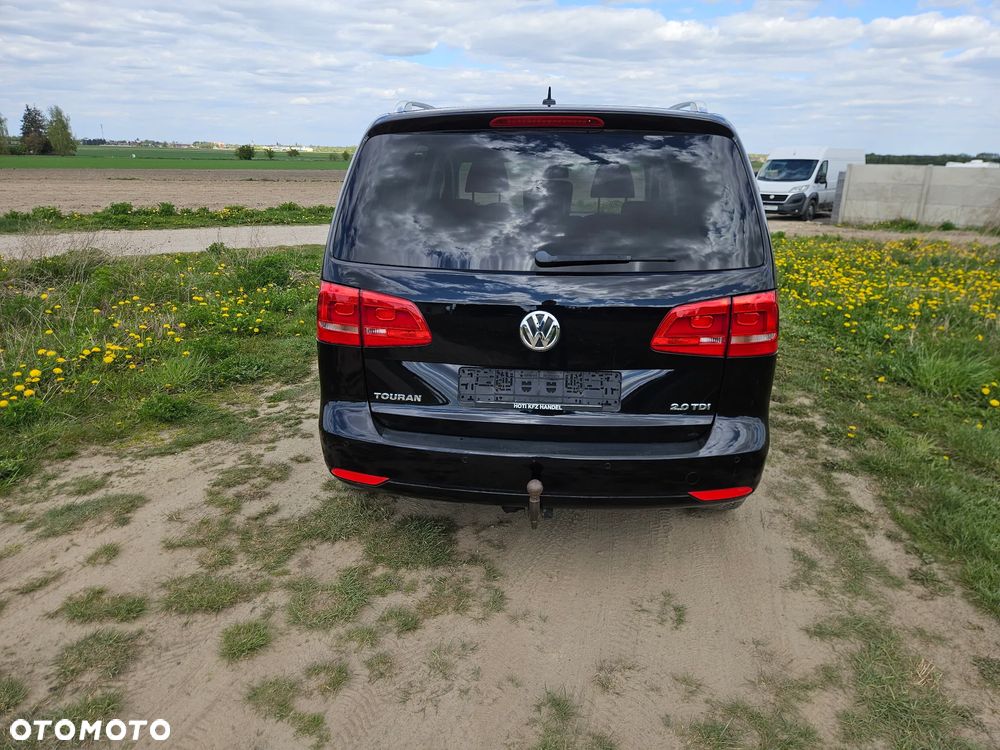 Volkswagen Touran 2.0 TDI DPF BlueMotion Technology Highline - 4