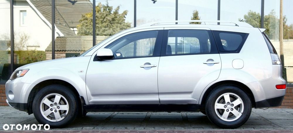 Mitsubishi Outlander - 20