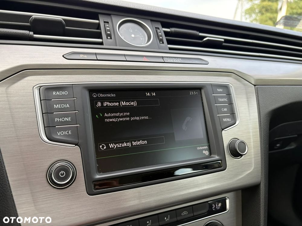 Volkswagen Passat 1.4 TSI BMT Comfortline - 19