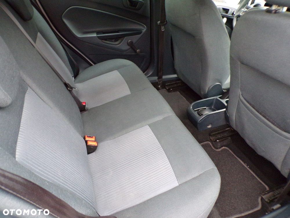 Ford Fiesta 1.25 Trend EU5 - 24