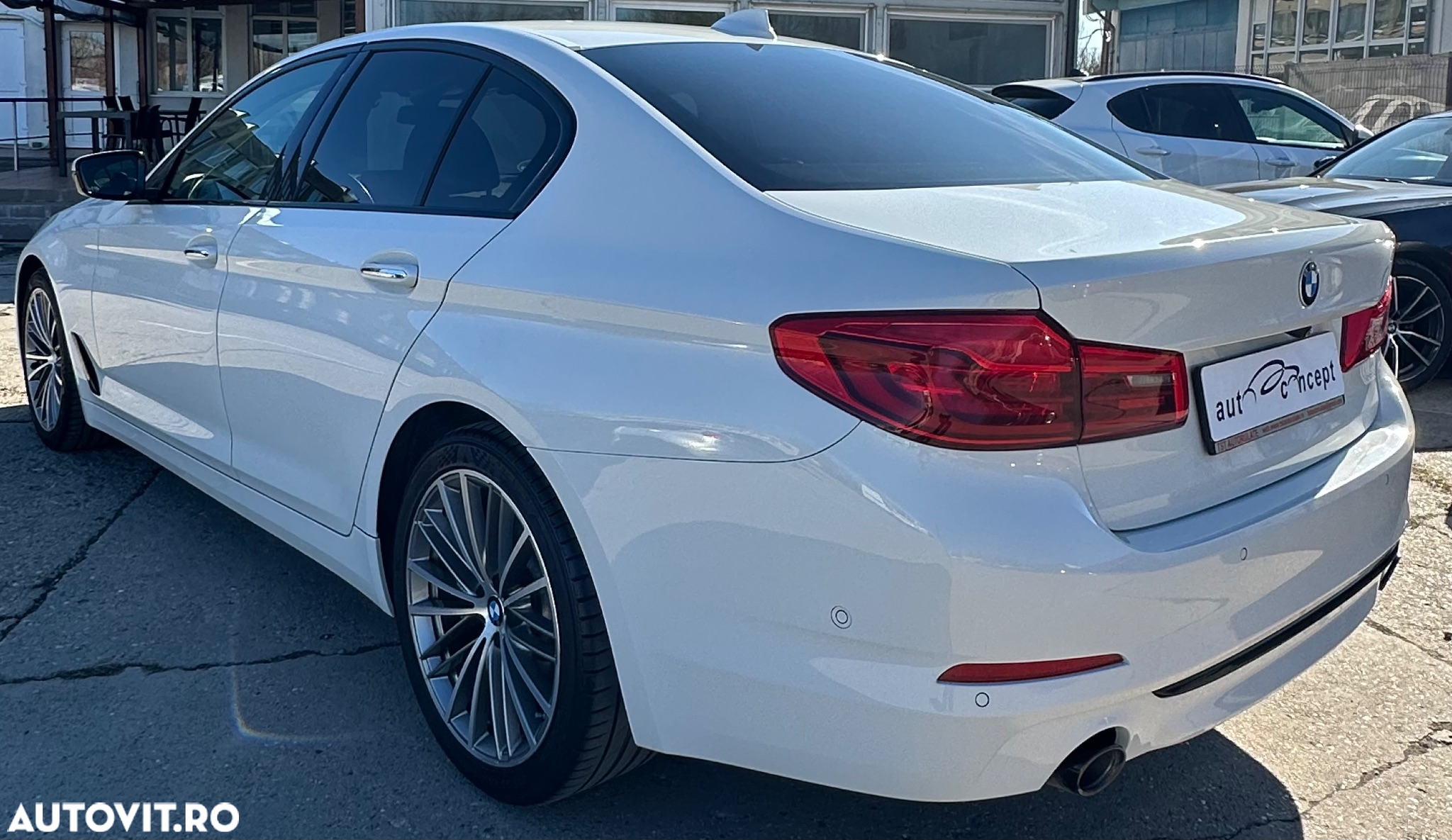 BMW Seria 5 520d EfficientDynamics Edition AT - 6