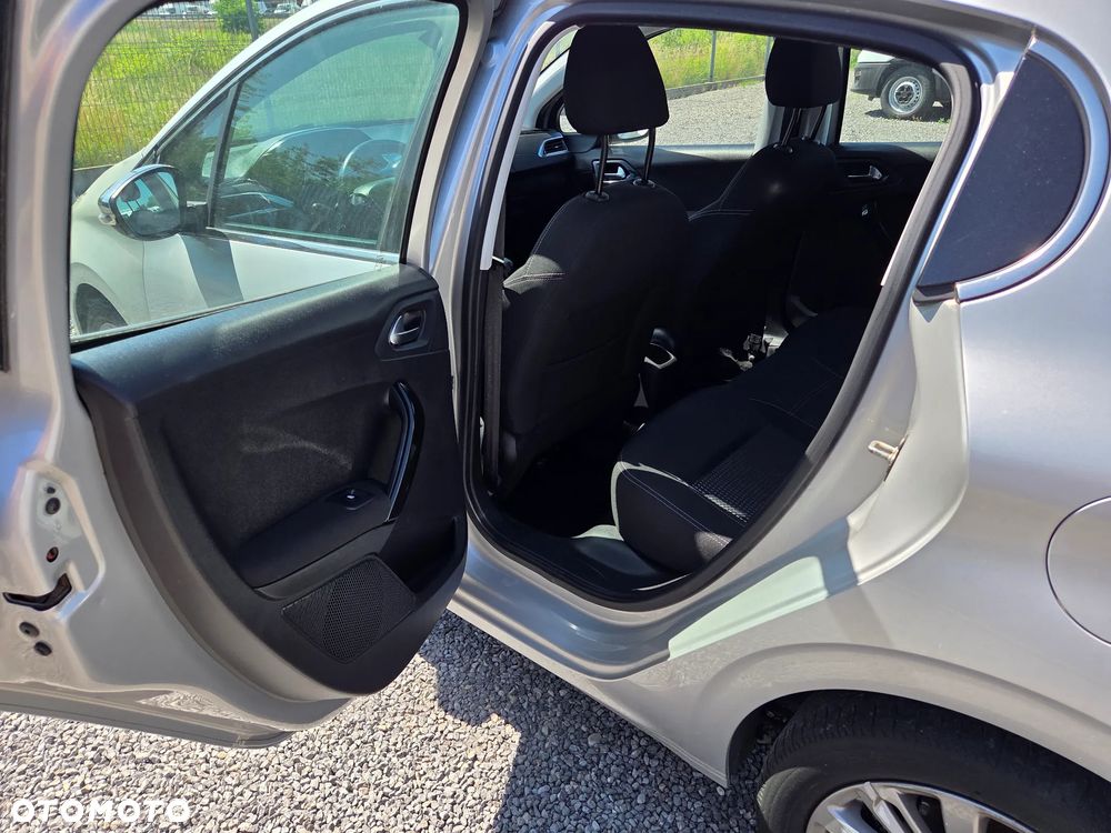 Peugeot 208 PureTech 110 Stop & Start Active - 15