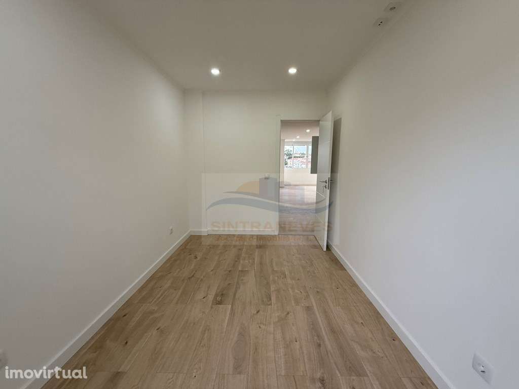 T4 Remodelado na Damaia - Oportunidade Única! - Grande imagem: 4/16