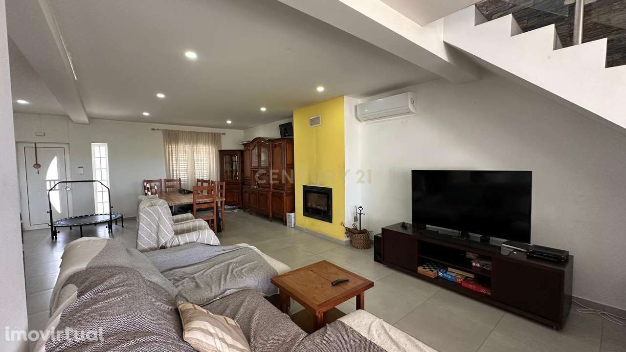 Moradia T4 com terreno em Oledo, Idanha-a-Nova - Grande imagem: 4/25