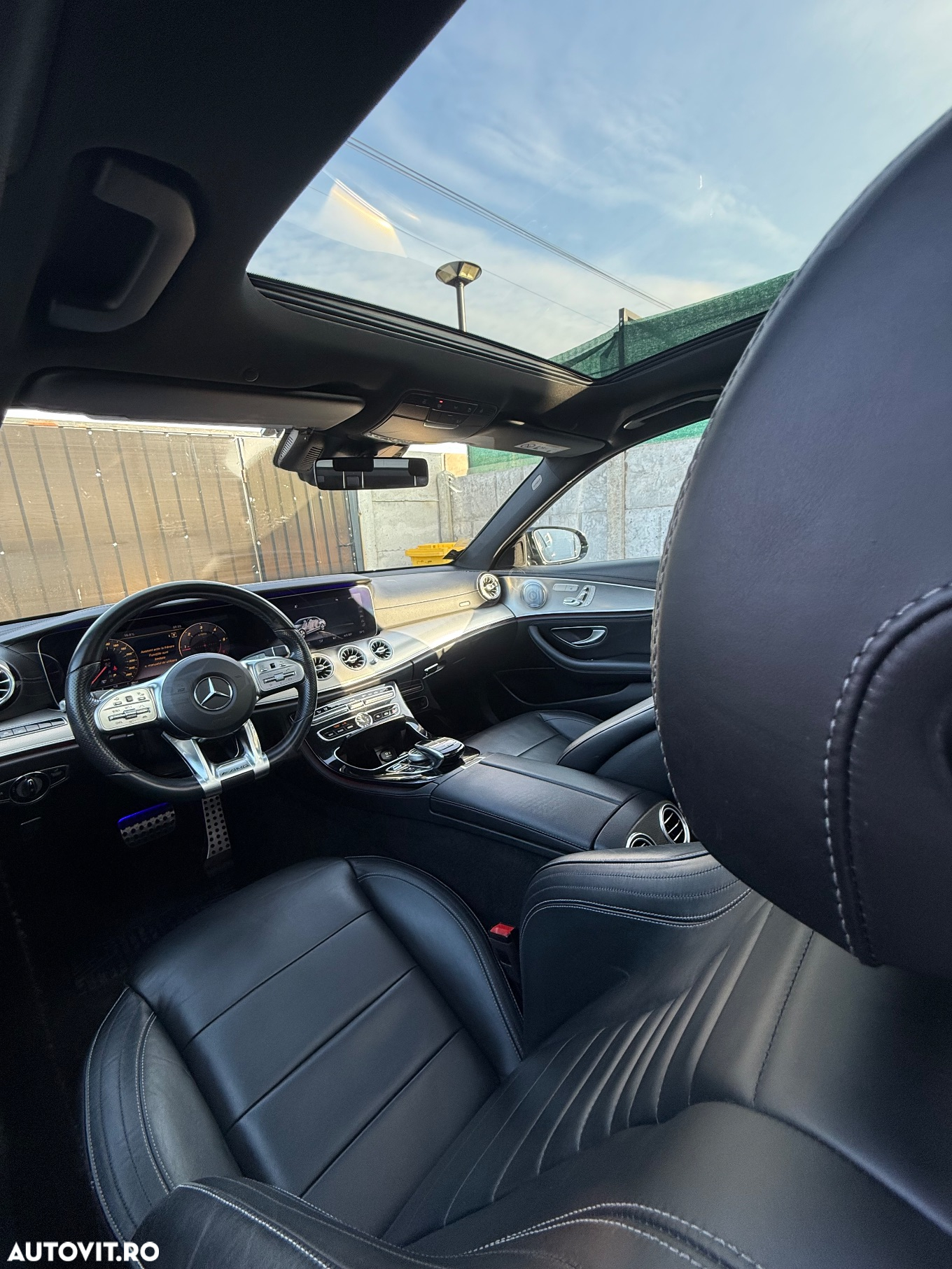 Mercedes-Benz E 220 d Aut. - 13