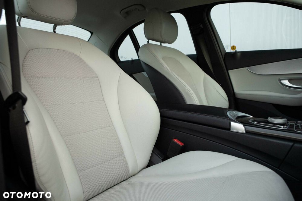 Mercedes-Benz Klasa C - 28