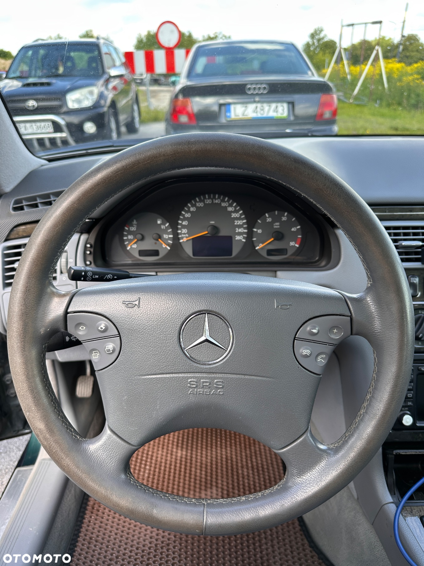 Mercedes-Benz Klasa E 320 T CDI Avantgarde - 14