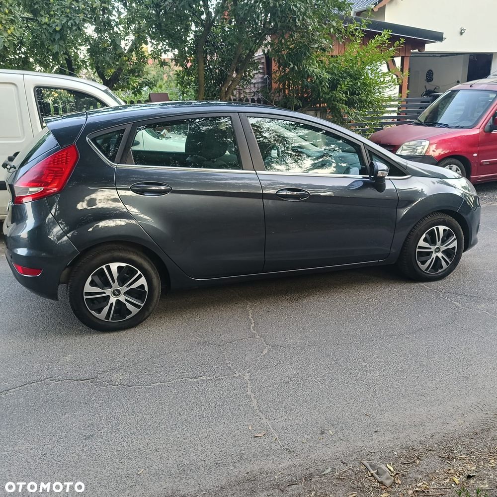 Ford Fiesta - 5