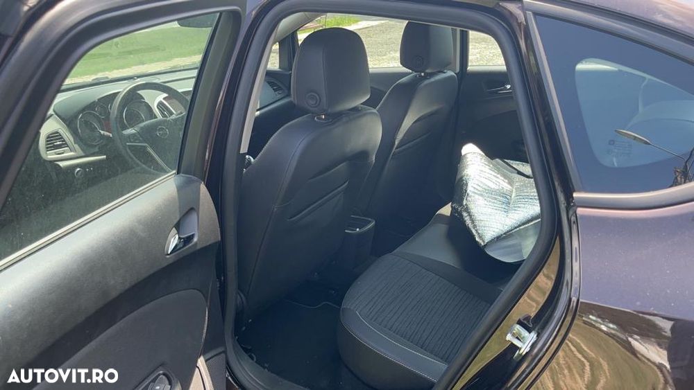 Opel Astra 1.4 Turbo ECOTEC Start/Stop Cosmo - 8
