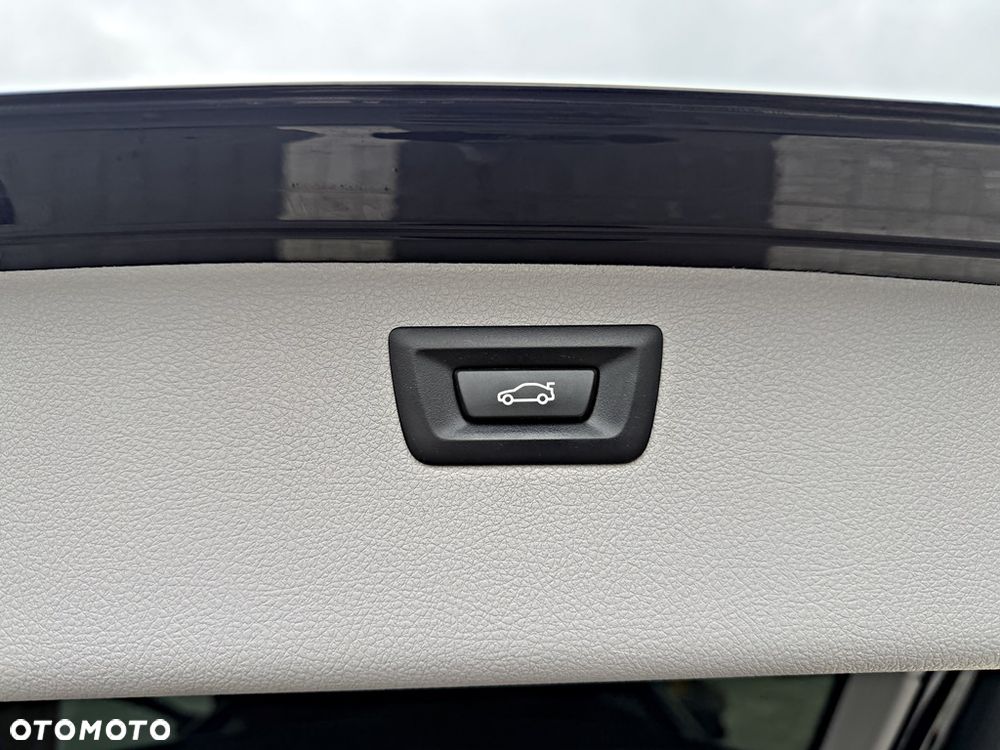 BMW Seria 3 318d Advantage - 27