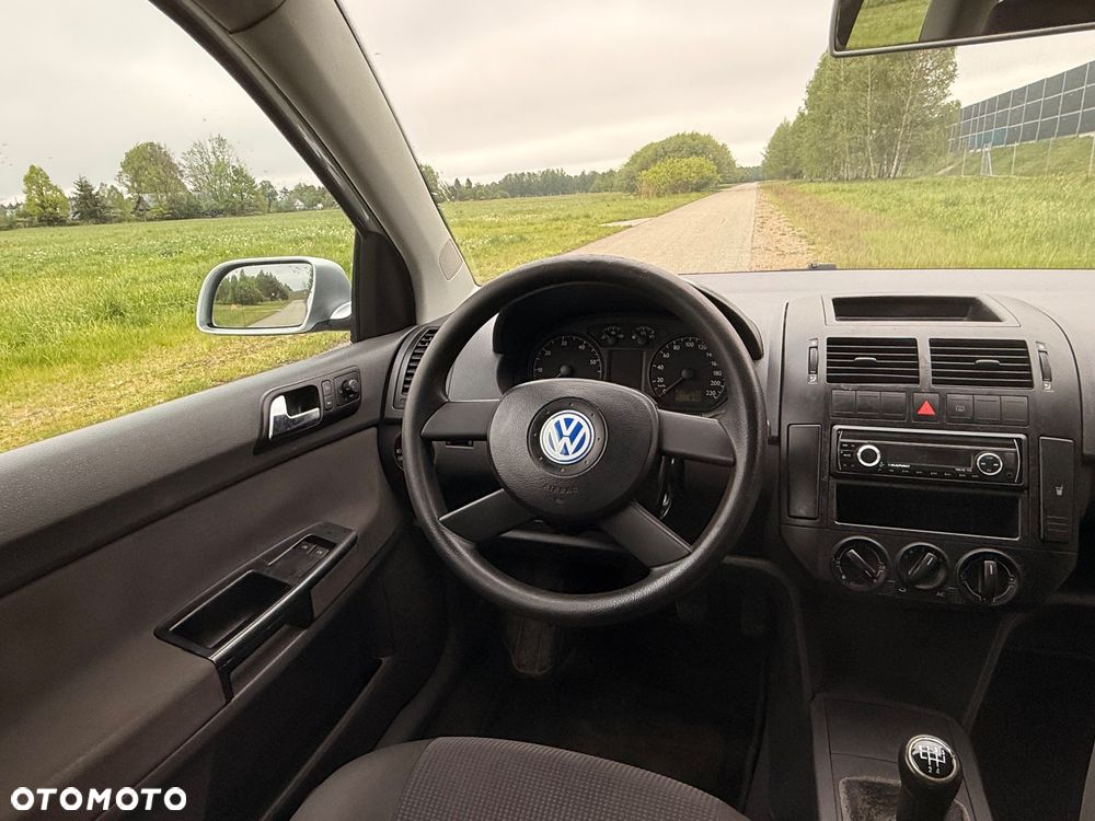 Volkswagen Polo 1.4 16V Basis - 7