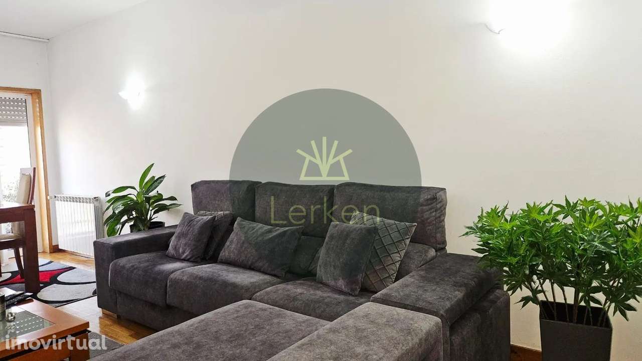 T2 junto ao centro de Guimarães | Cozinha renovada, garagem e elevador - Grande imagem: 5/16