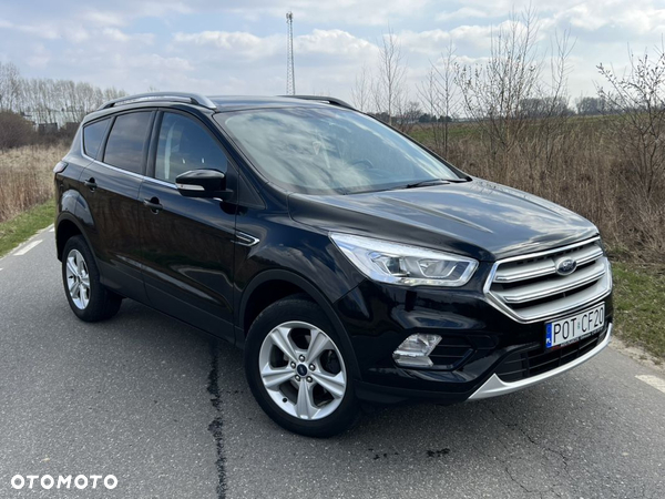 Ford Kuga 1.5 EcoBoost 2x4 Business Edition